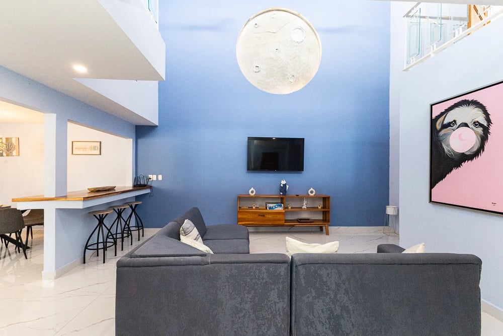 Turnkey Tropical Investment Contemporary Villa near Marina