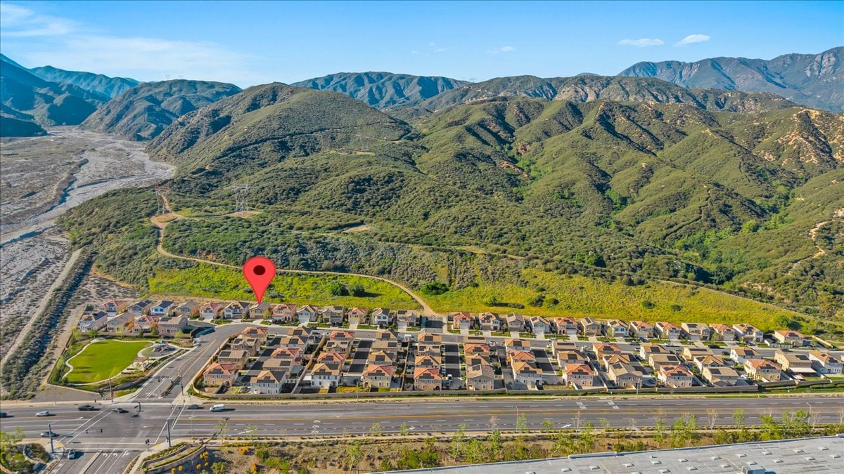 17114 Gray Pine Pl, San Bernardino, CA 92407