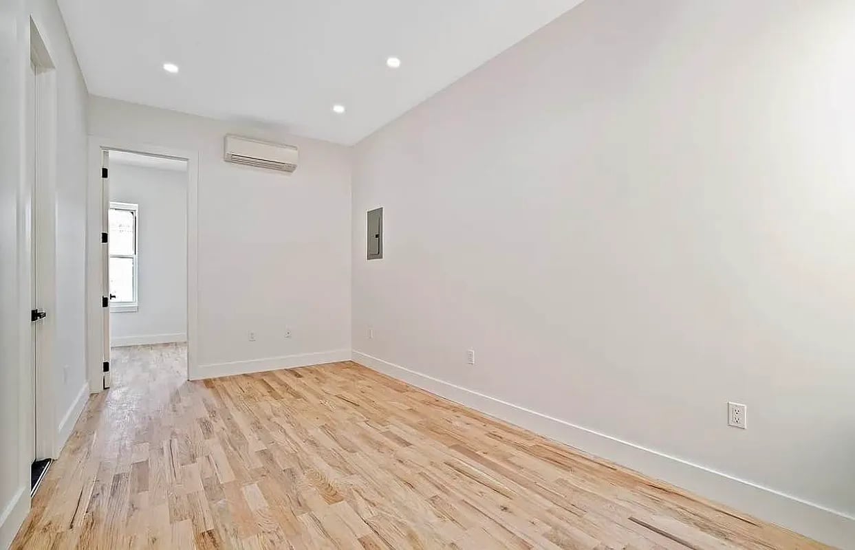 1865 Putnam Avenue 2A