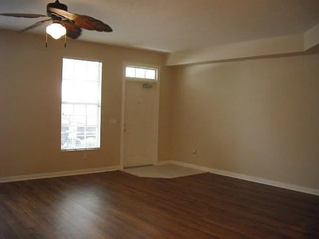 123 Courtenay Ct