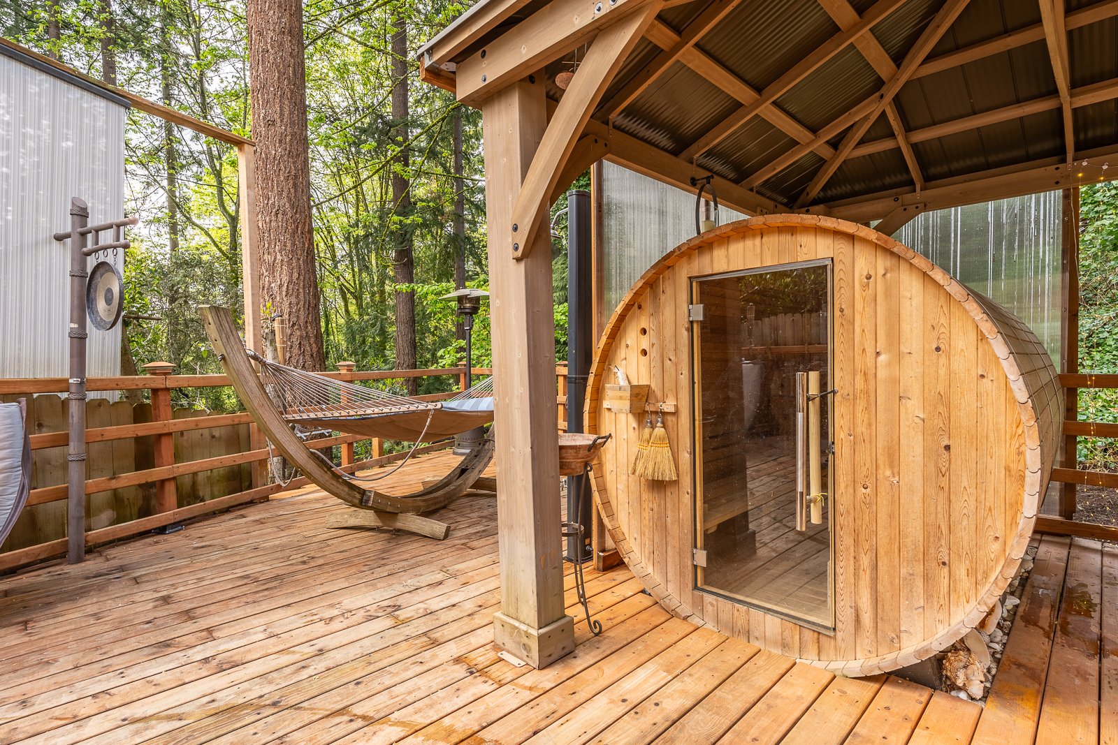 Enchanting Kirkland Hideaway 