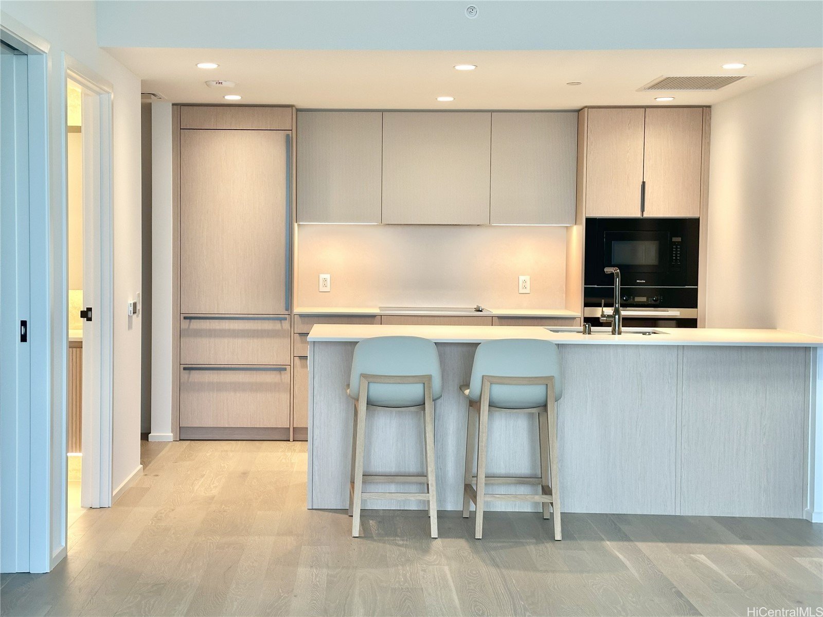 333 Ward Avenue #3501