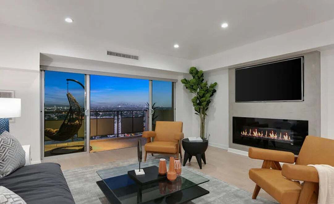 1155 N La Cienega Blvd #1006