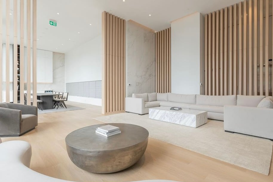 470 Front Street W 1412