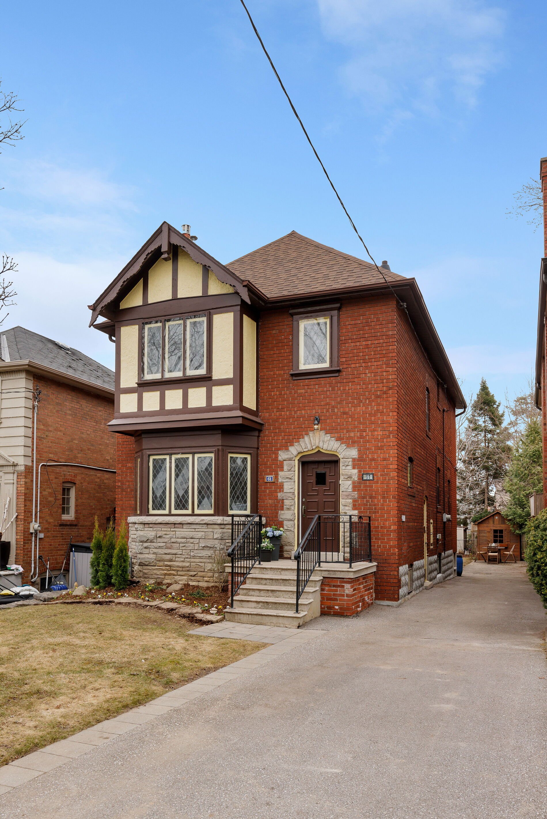 Detached Leaside Family Home