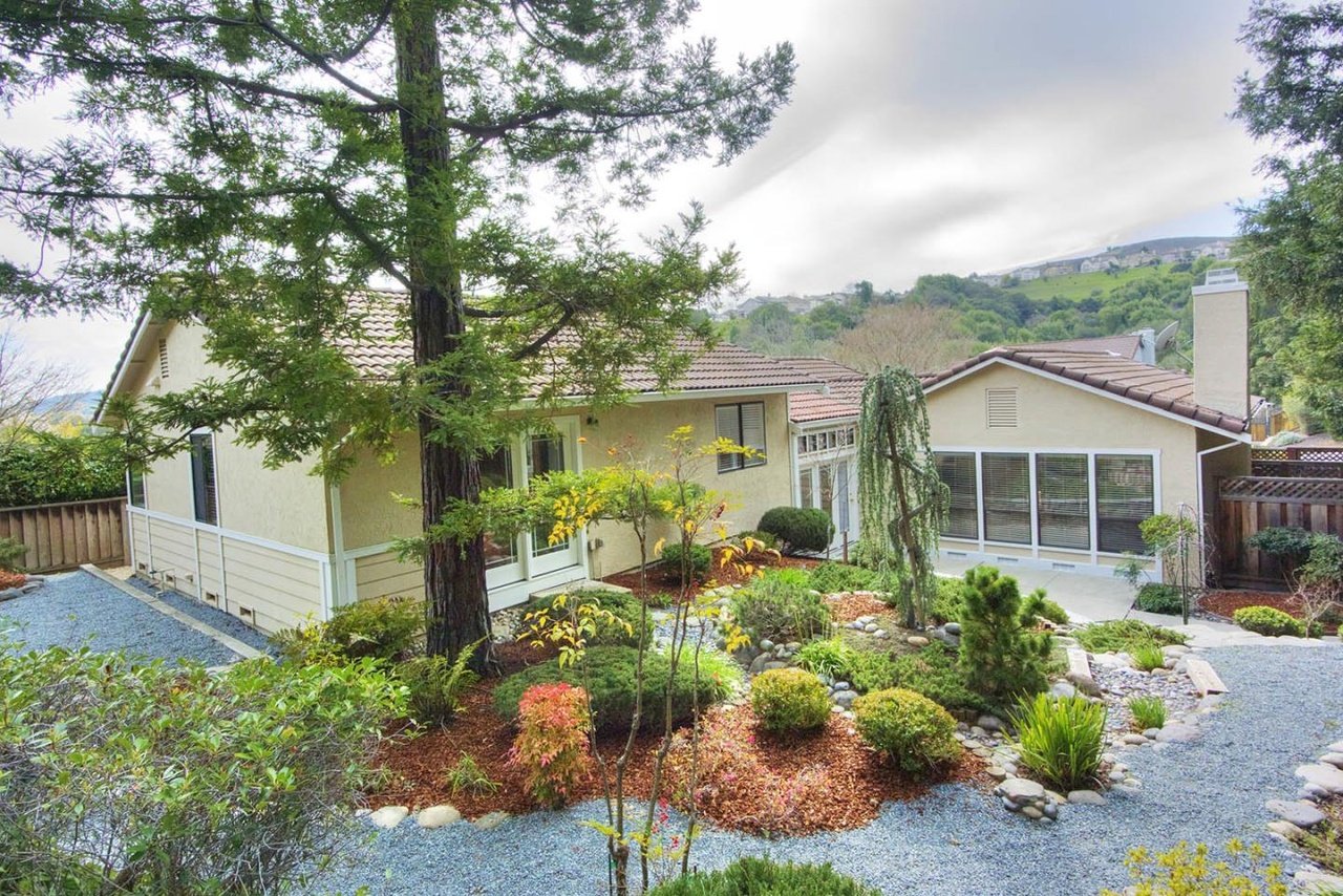 11332 Rolling Hills Dr