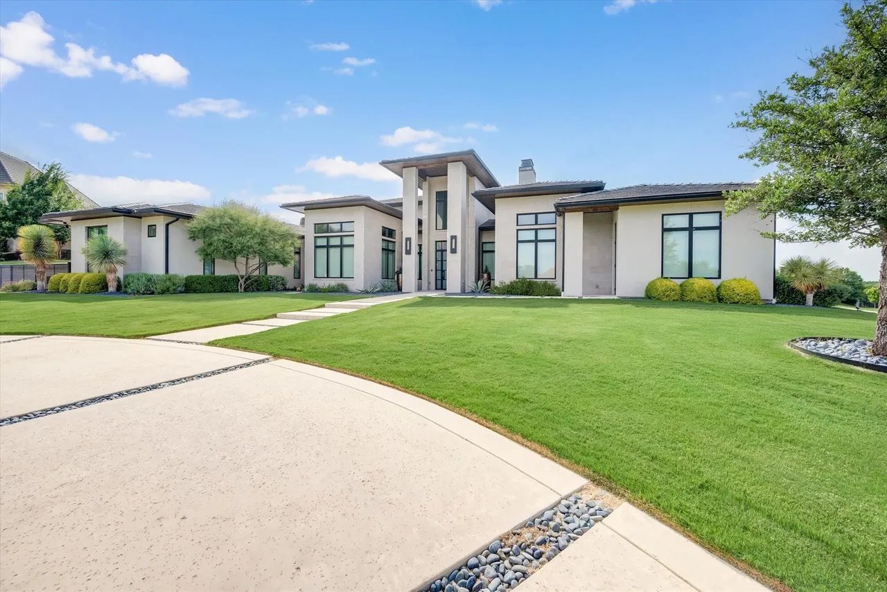 5100 Pato Ct