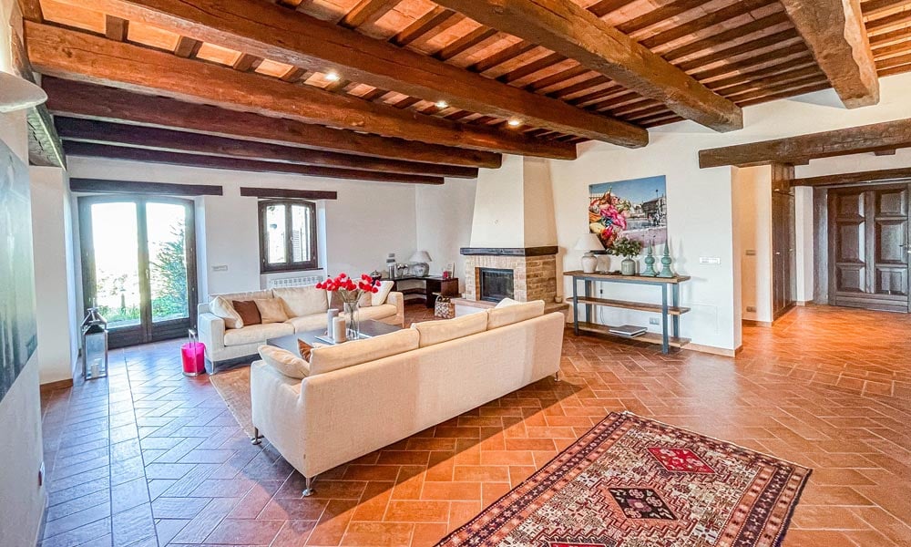Elegant Villa with Trulli and Lamia