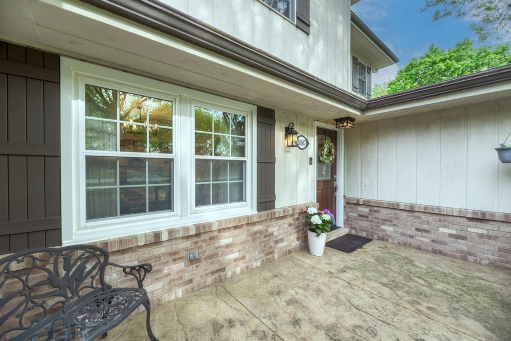 10S607 Glenn Drive