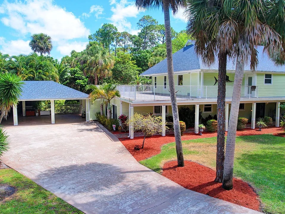 8623 Thousand Pines Court