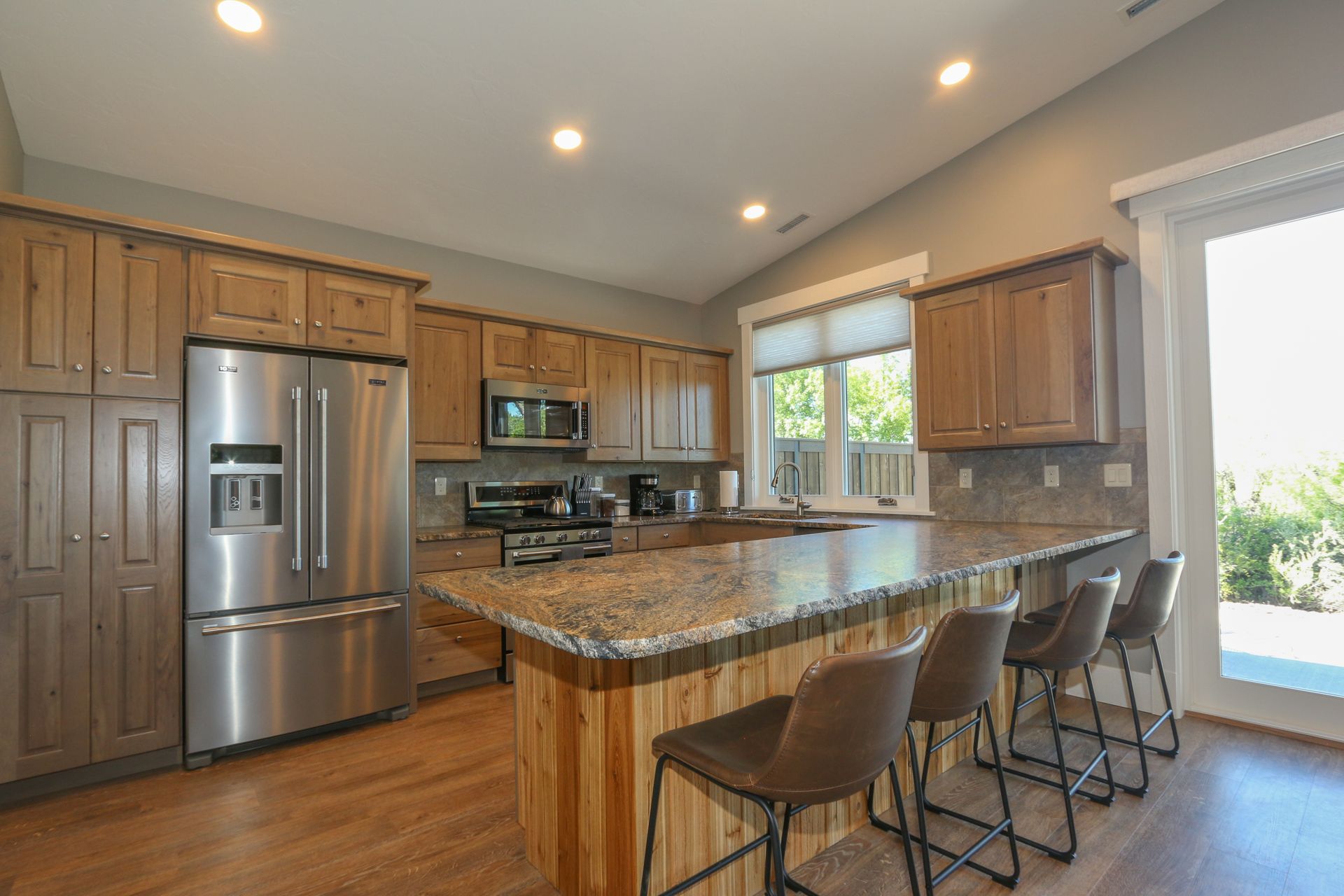 19 Creekside Ln