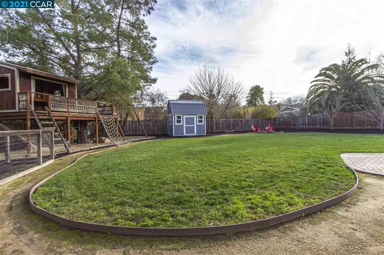 8 Foothill Park Ter