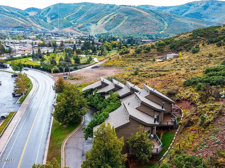 2125 Monitor Dr Unit 5