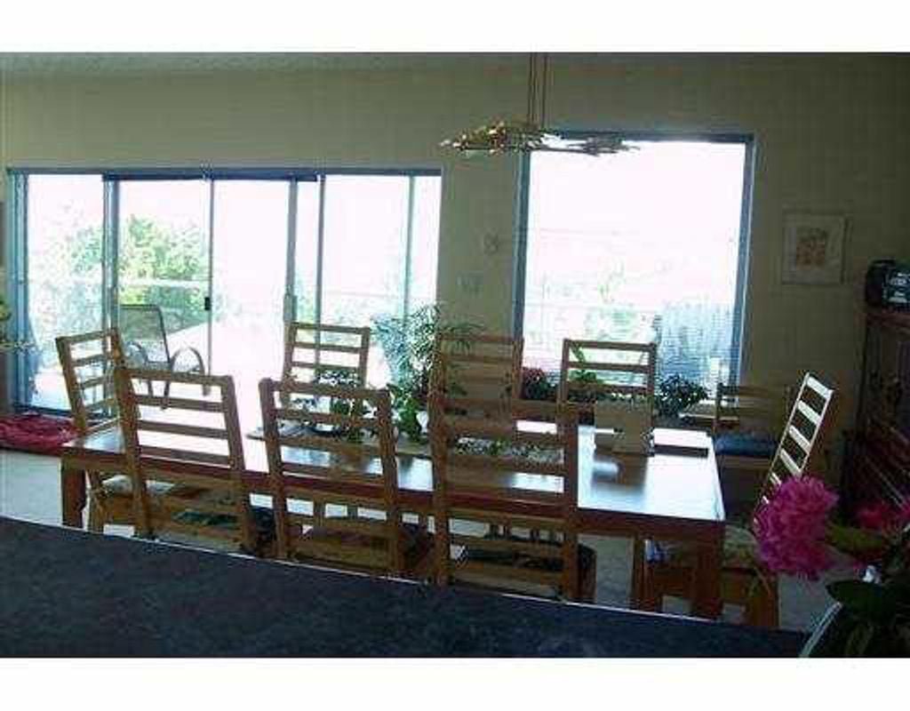 1007 Tobermory Wy