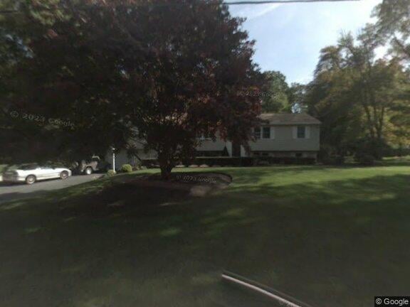 42 Carriage Rd