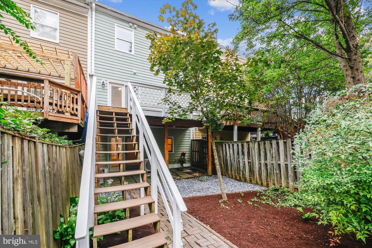 473 Tschiffely Square Rd