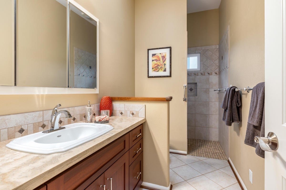 67-1150 N Alulike Rd