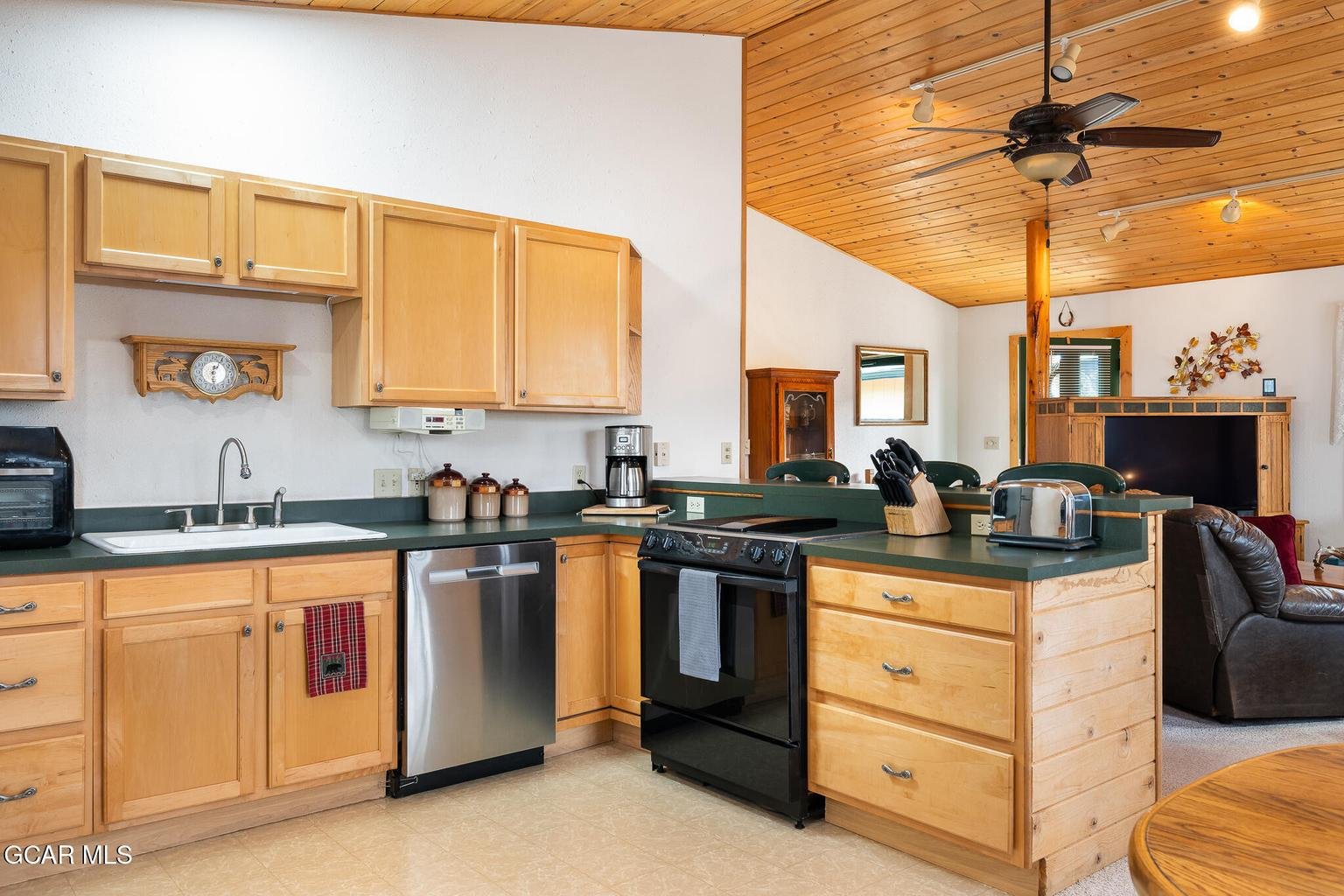 178 County Road 876