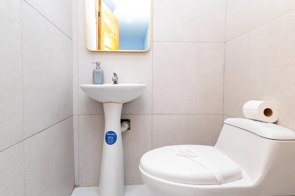 Turnkey Tropical Investment Contemporary Villa near Marina