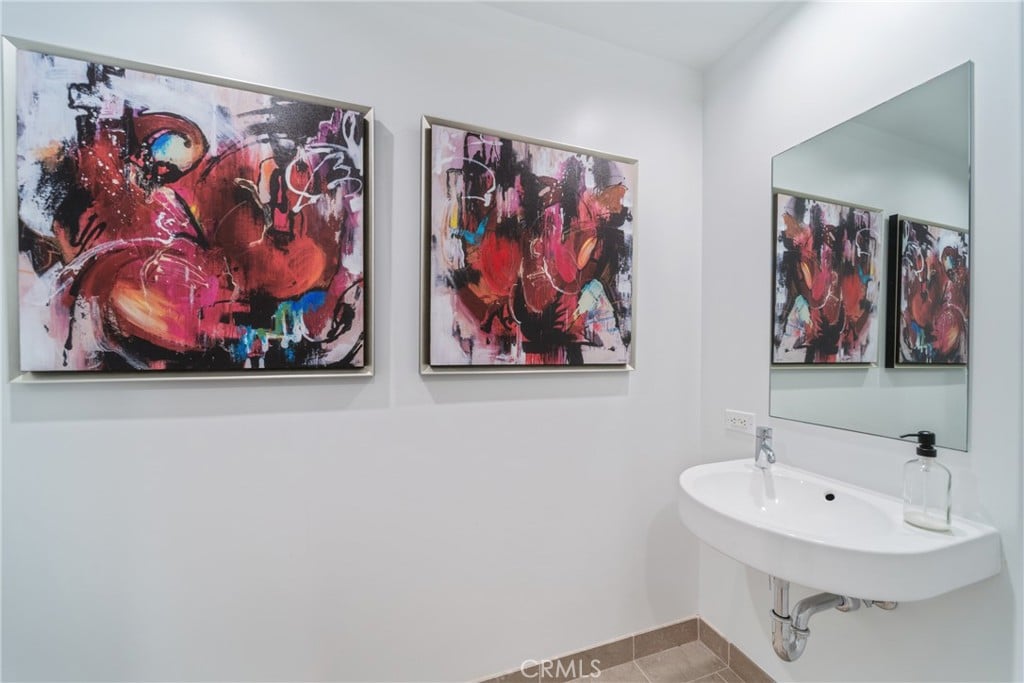 6250 Hollywood Blvd, #7G