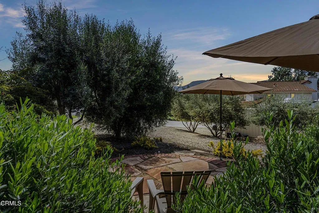 10516 Chippenham Rd, Camarillo, CA 93012  