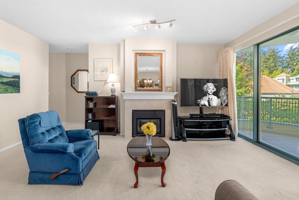 1785 Martin Dr, #206