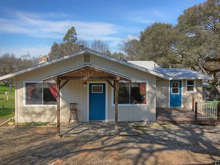 5434 Hornitos Rd