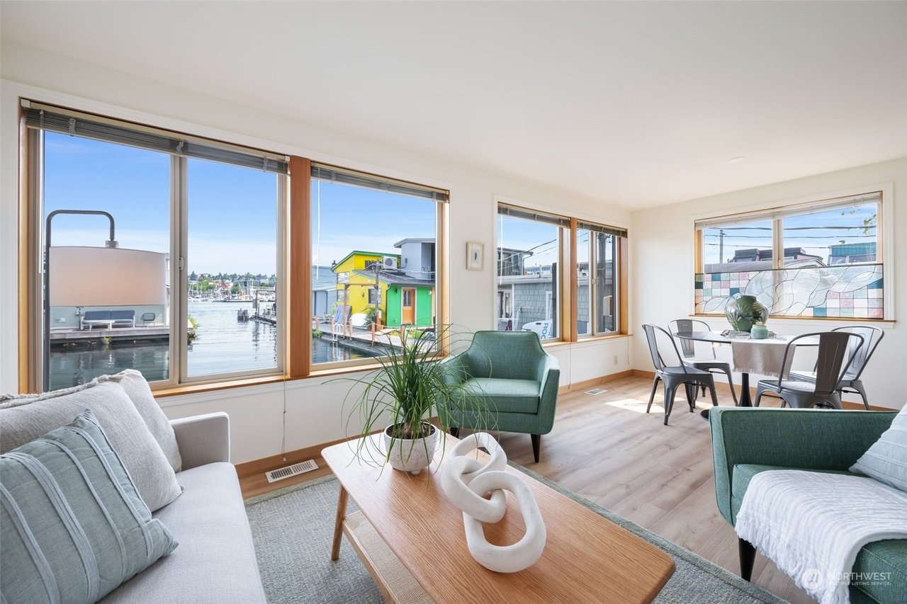 2770 Westlake Ave N #1