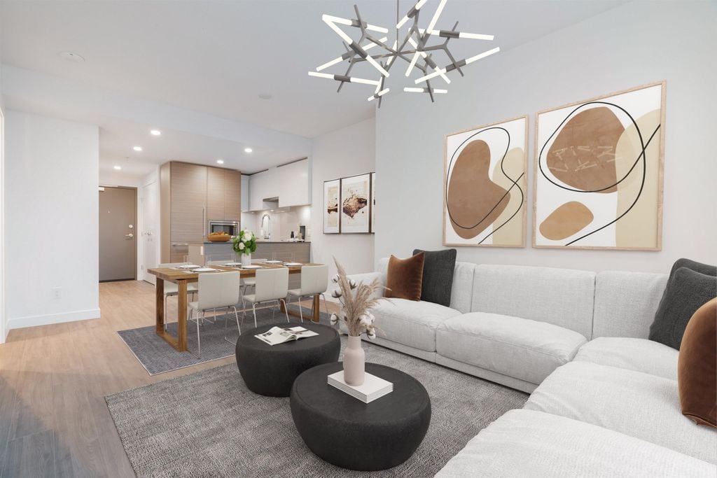 13615 Fraser Hwy, #402