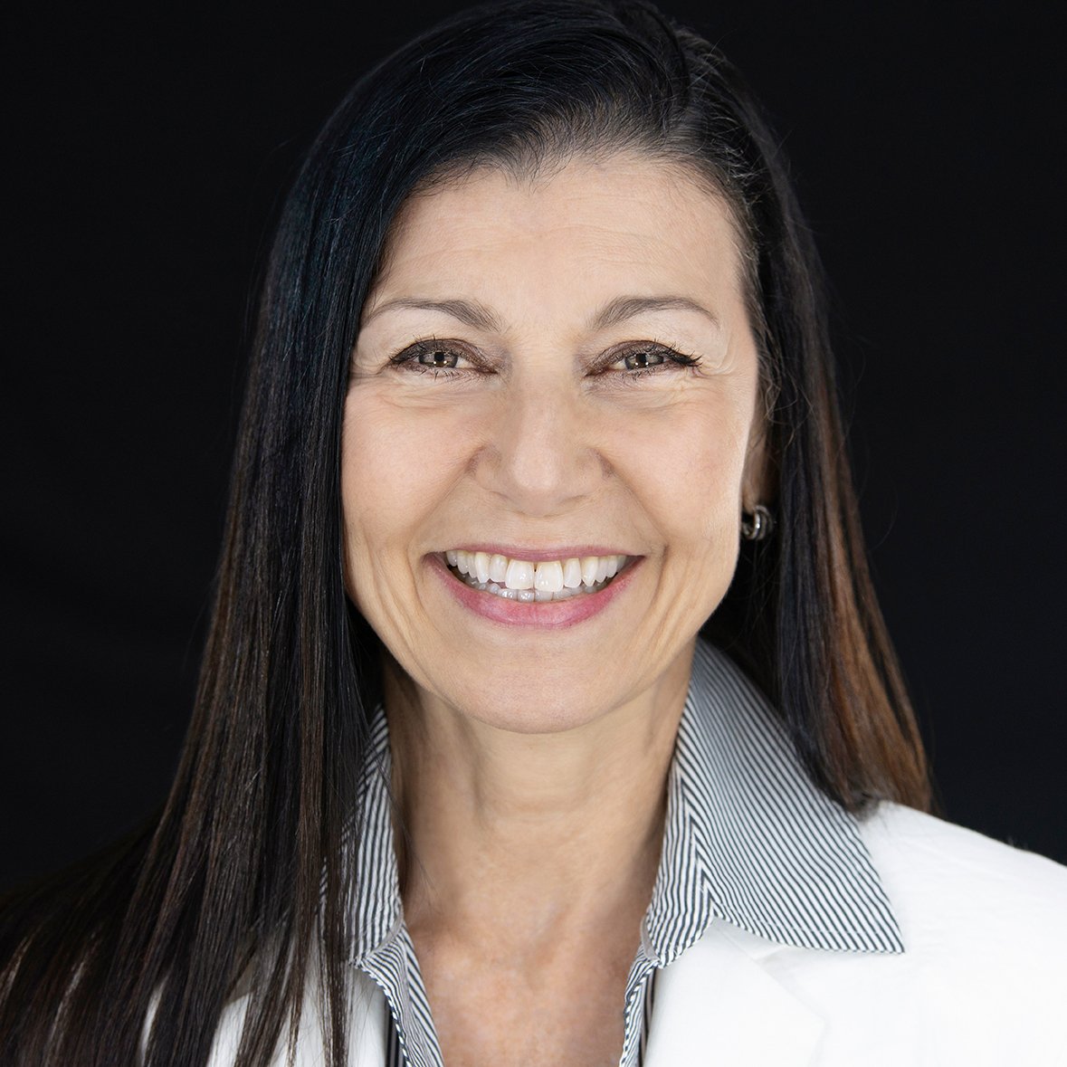 Patricia Davila  Pompano Beach, FL Real Estate Agent Headshot
