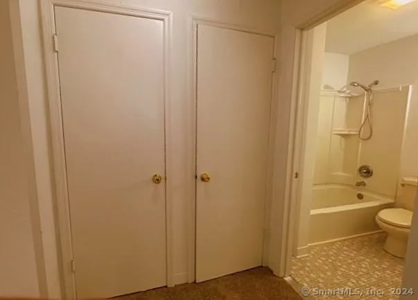 384 Howe Avenue APT 3B