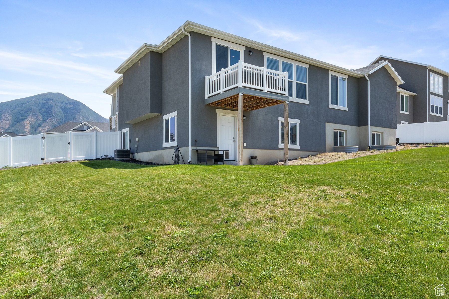 1095 N Christley Ln