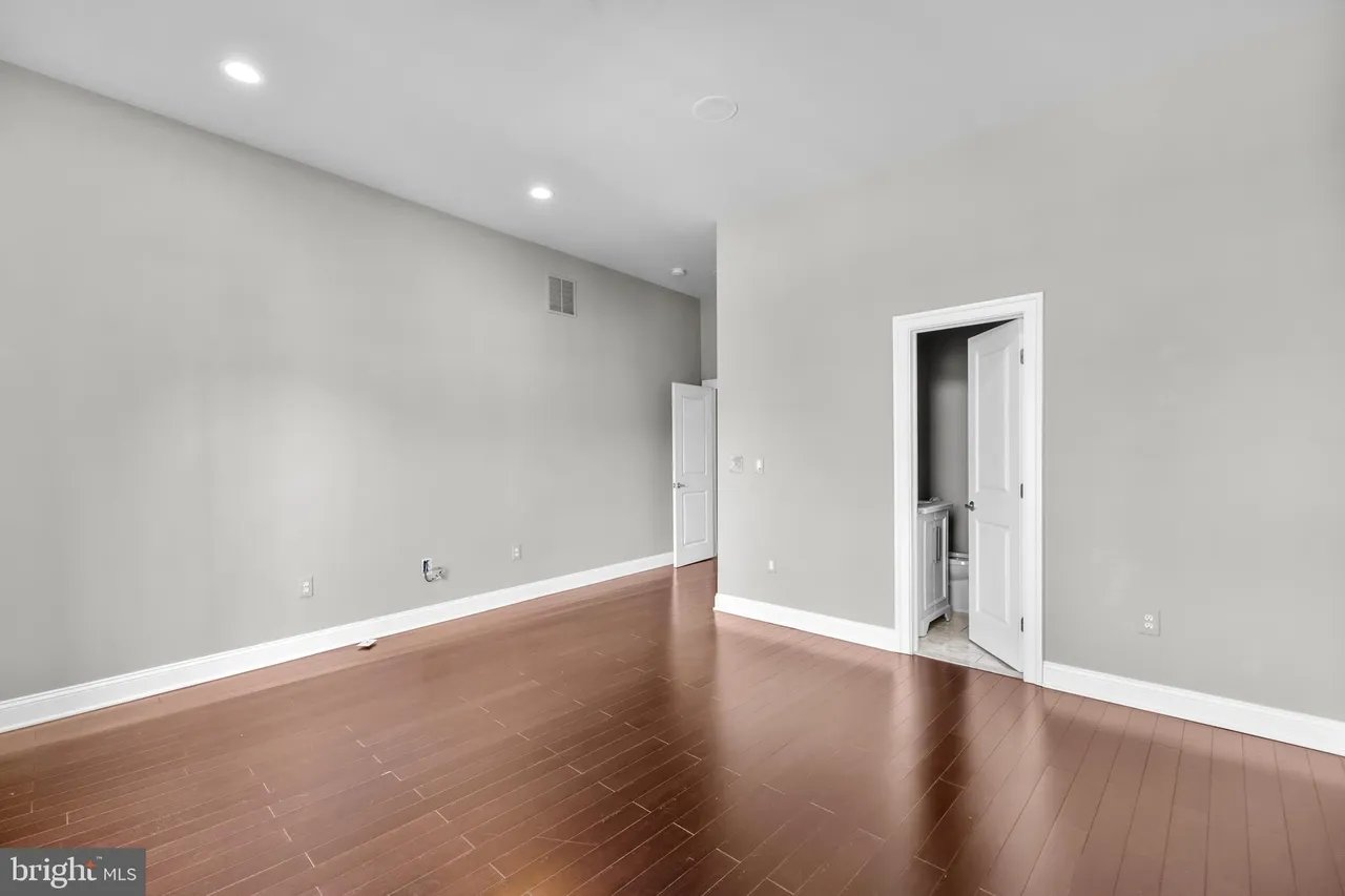 151 V St NW #4