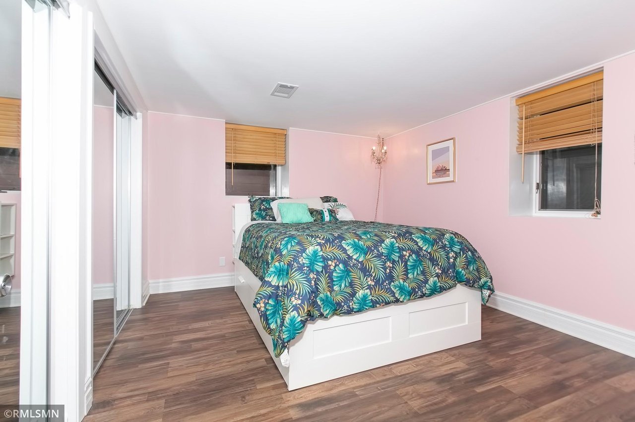 24 Saint Albans St S #7