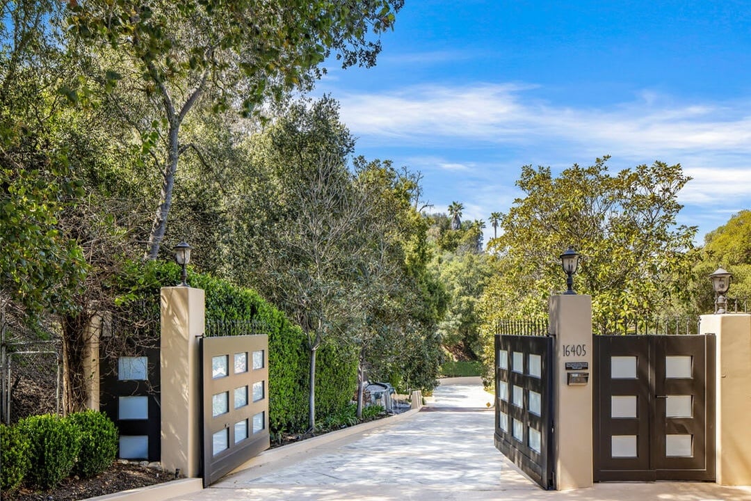 Eminence Heights