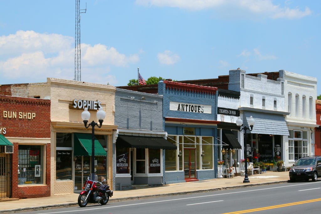 Pineville, NC: Where Small-Town Charm Meets Big-City Convenience - A Realtor's Guide to the Perfect Place to Call Home