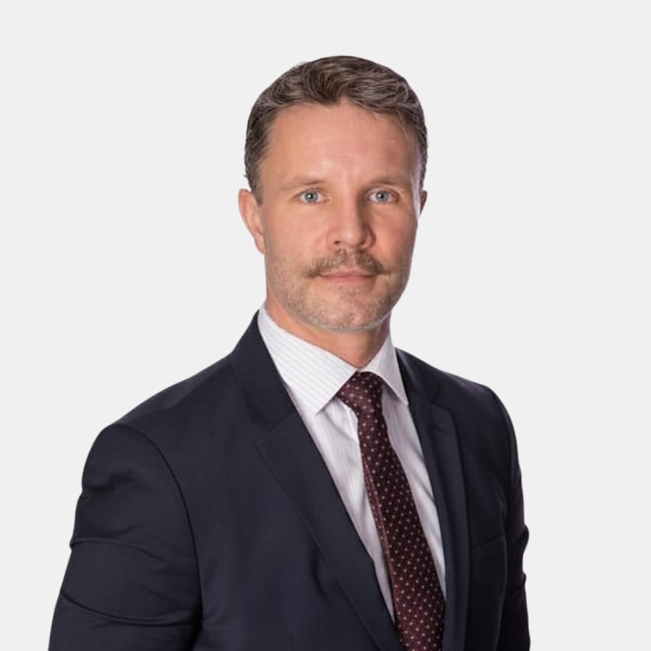 Karolis Rushkys Oakville, ON Real Estate Agent Headshot