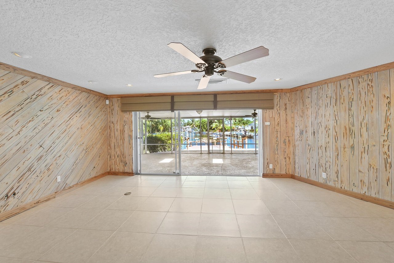 14095 Port Cir