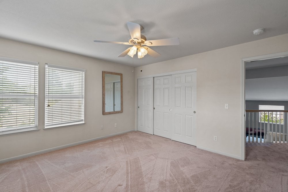 2010 Falcon Ridge Dr