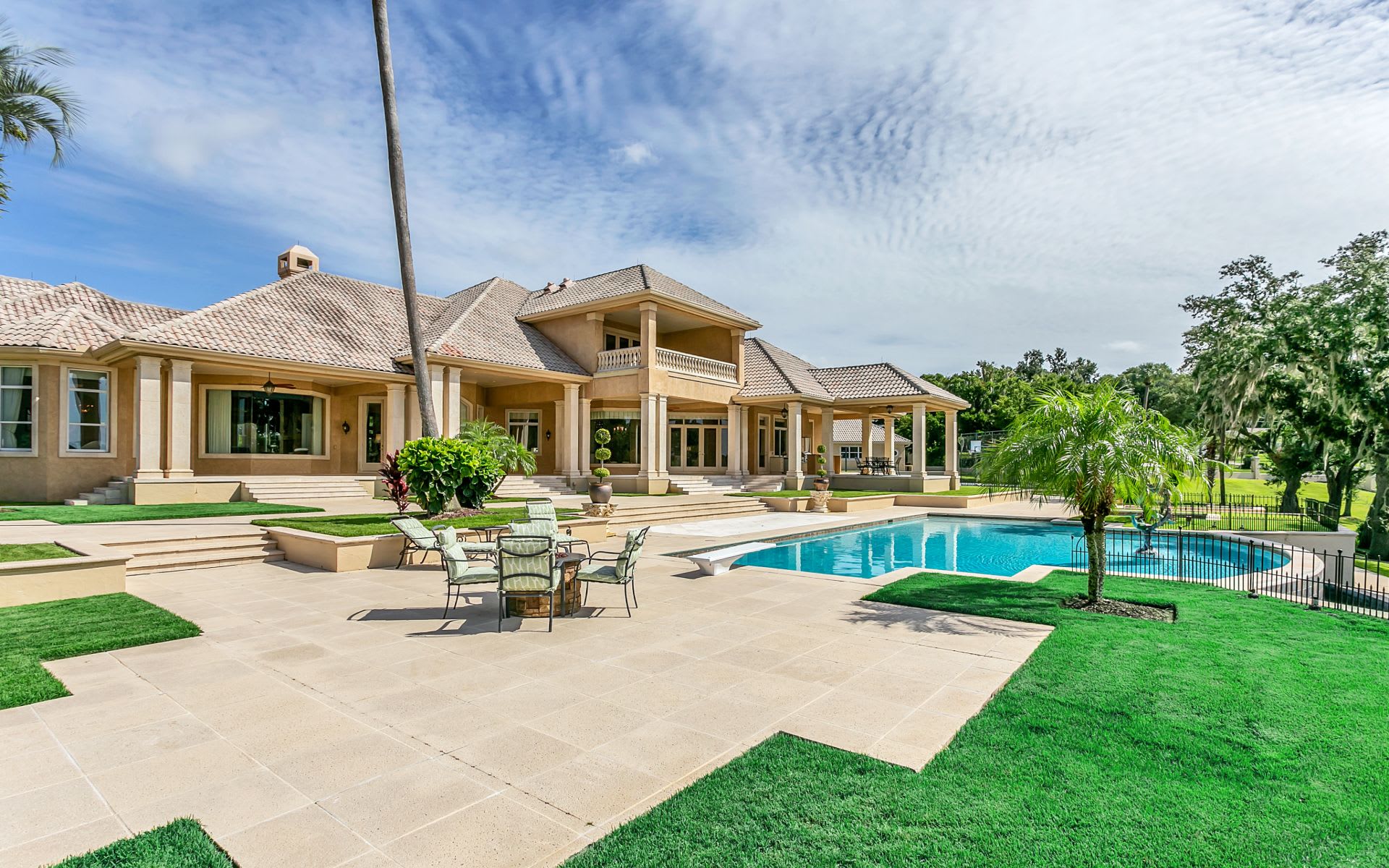 1206 OLD EUSTIS  ROAD