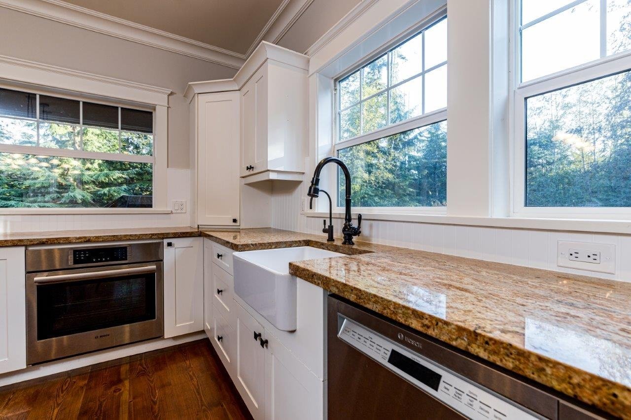 347 Salal Rd