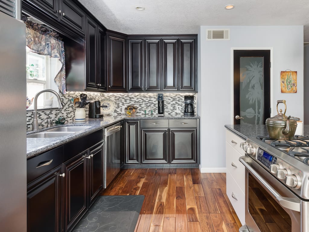 948 Loma Vista St