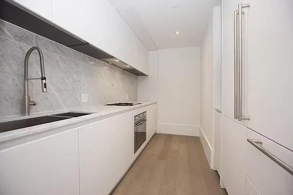 60 South 8th Street Unit: 337