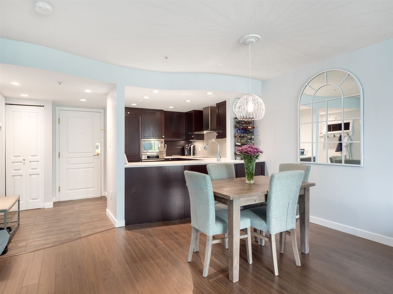 307-789 W 16th Ave