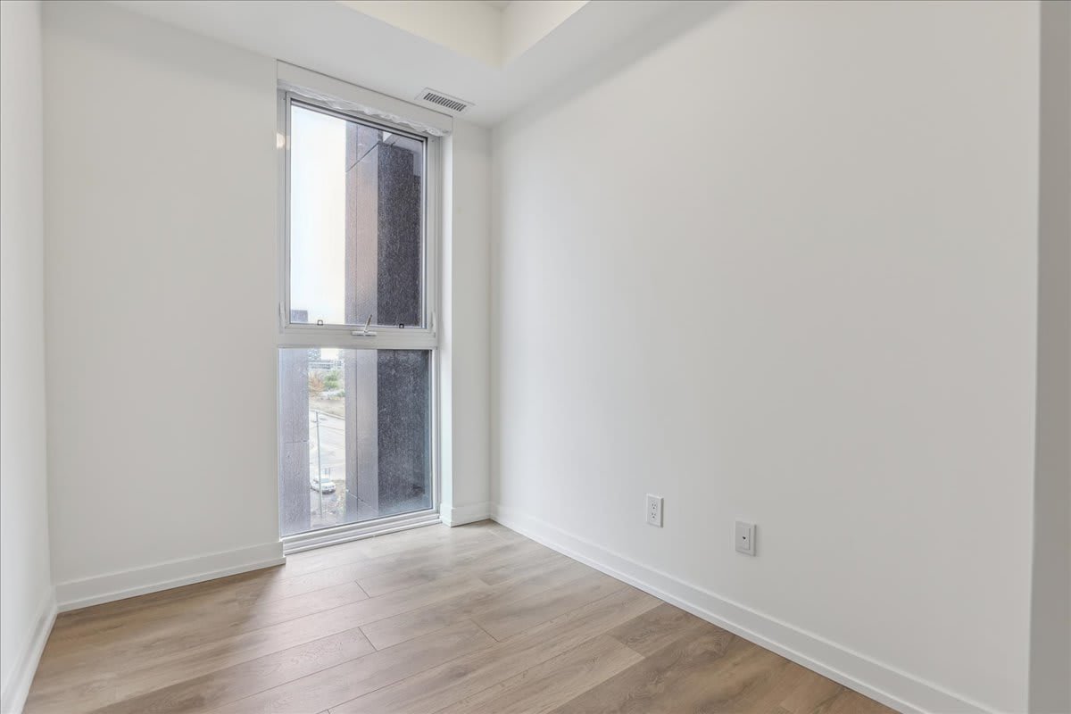 Brand NEW 1 bed+ den in uptown core!