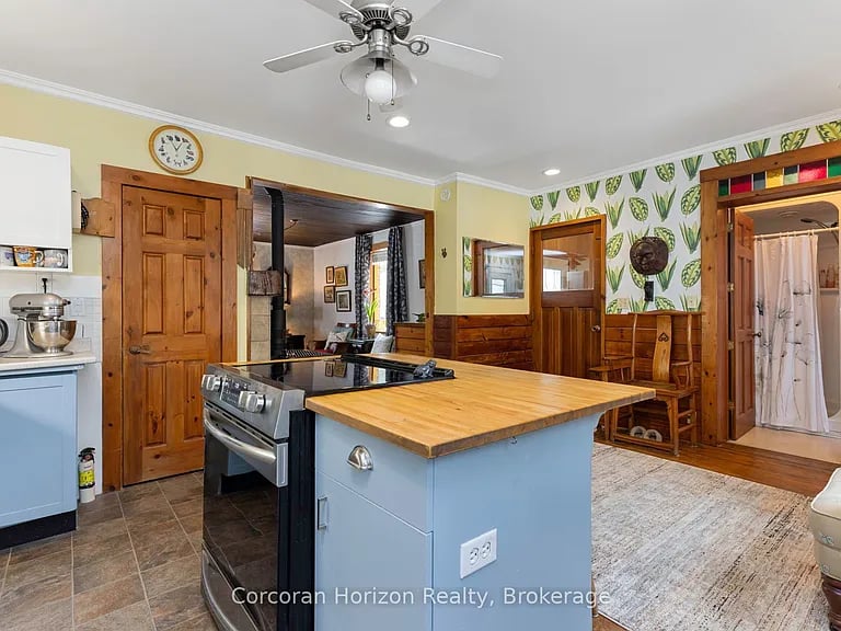 1641 Walkers Point Rd