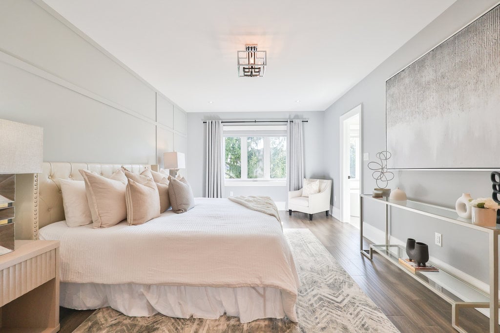 15A Tecumseth Ave