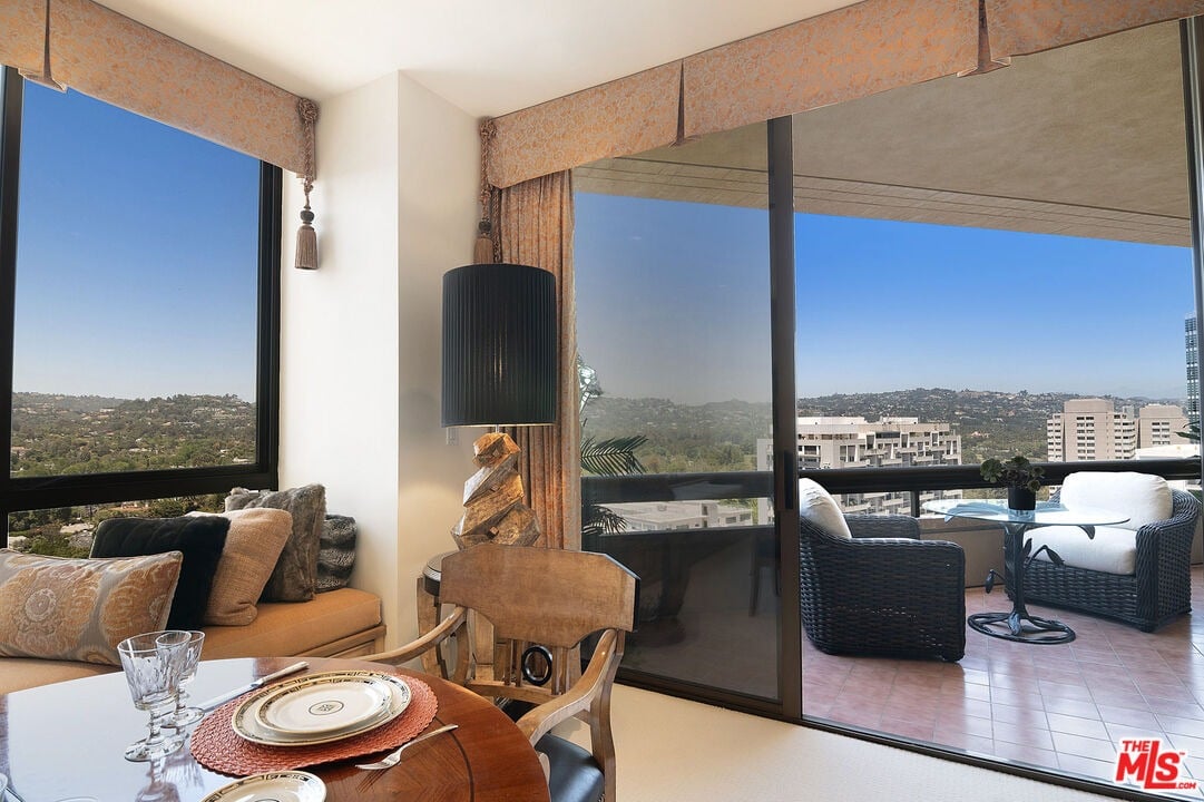 10430 Wilshire Blvd. Unit 1703