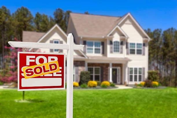 "If Your House’s Price Is Not Compelling, It’s Not Selling: Expert Tips for a Successful Home Sale"