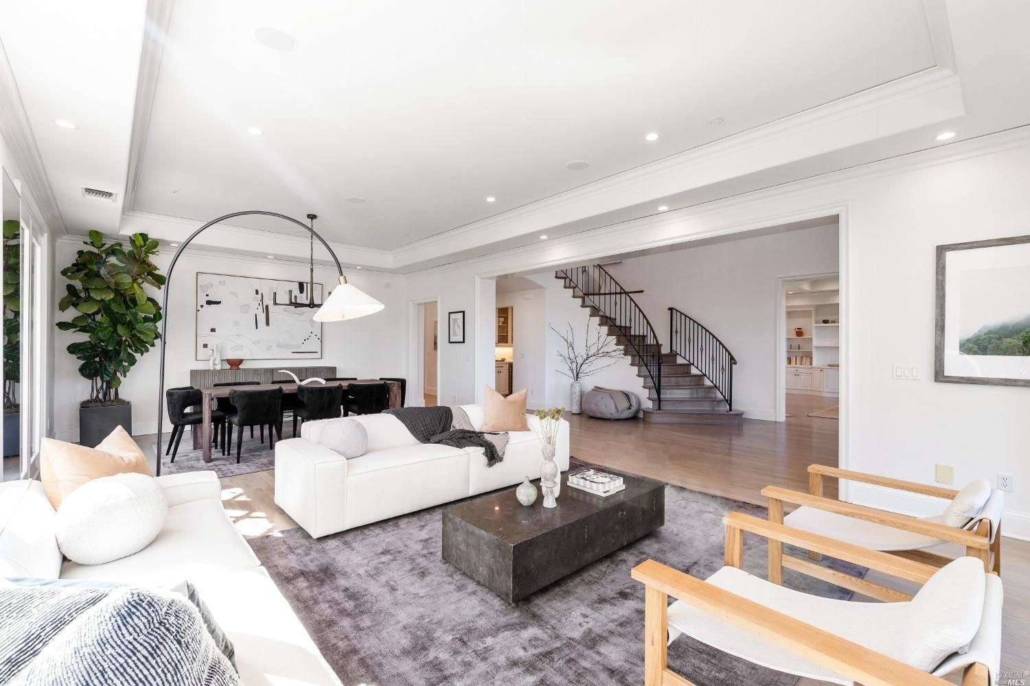 4 Egret Way